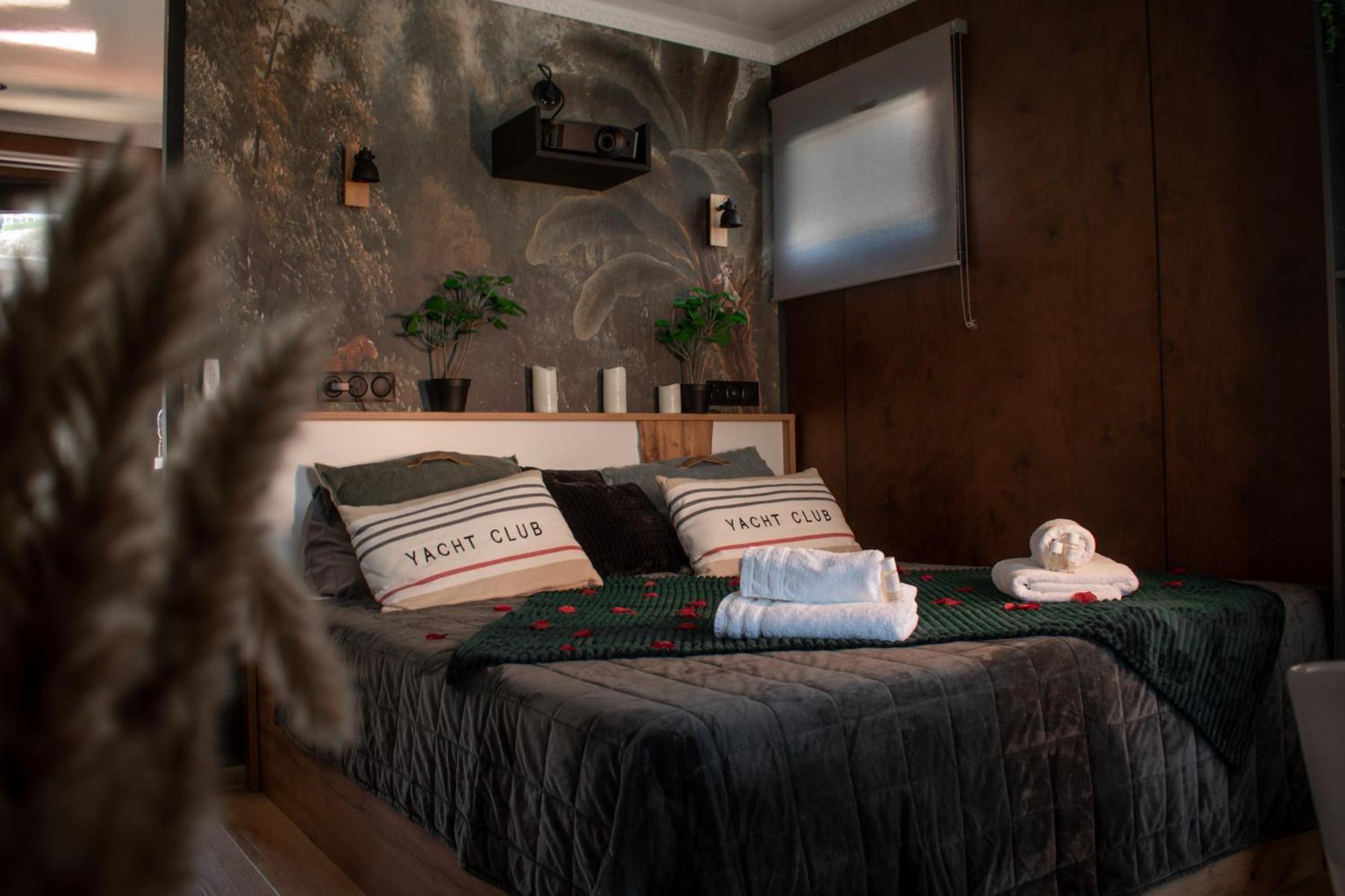 L'Escale Royale Saint-Martin-La-Garenne Port Ilon - Seine - Giverny Room photo