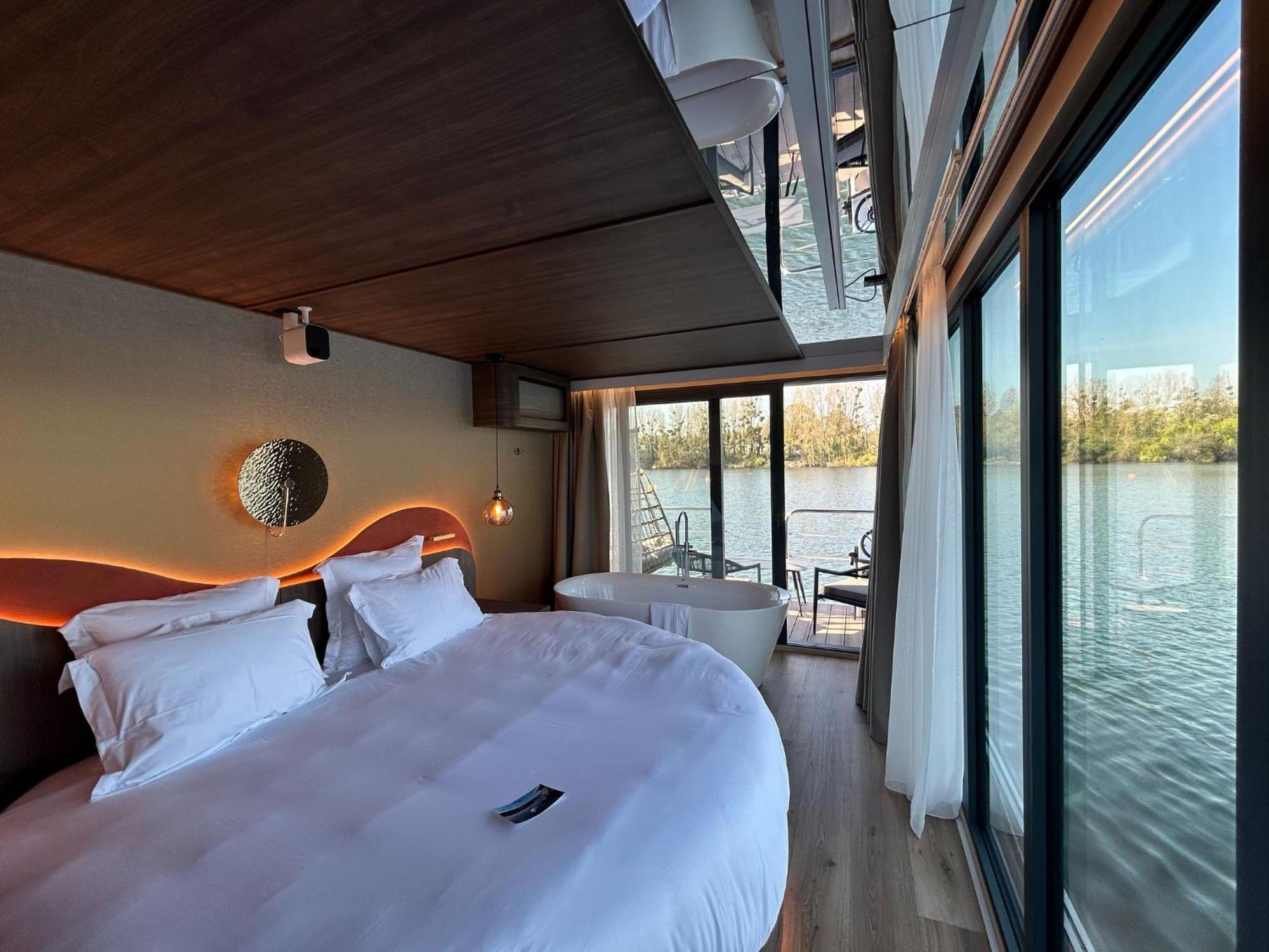 L'Escale Royale Saint-Martin-La-Garenne Port Ilon - Seine - Giverny Exterior photo